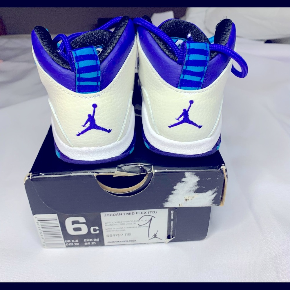 Toddle Jordans - Picture 5 of 5